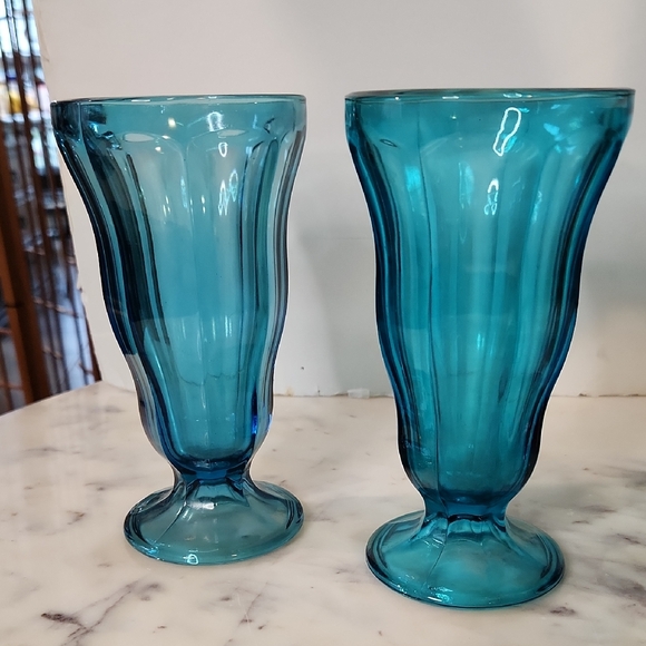 Anchor Hocking Other - Anchor Hocking | Aquamarine Tulip Soad Fountian Glasses
